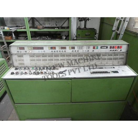 498562