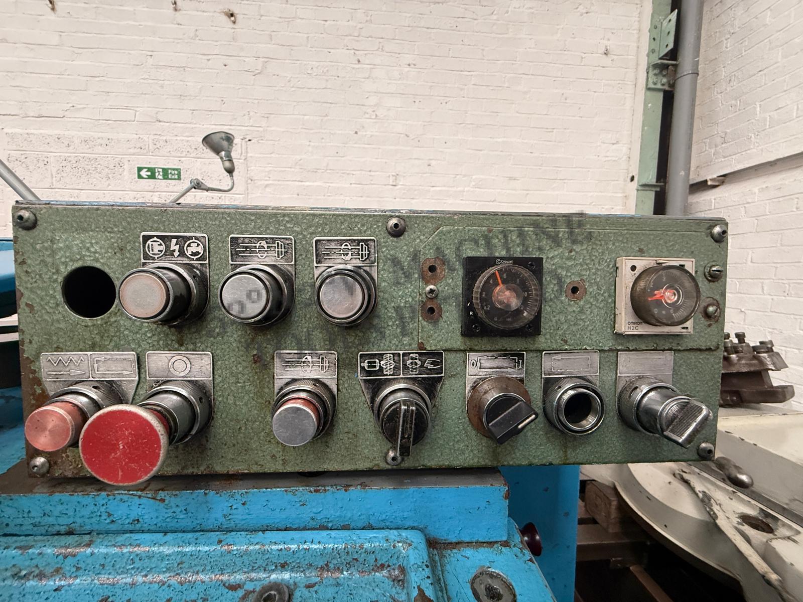 7569g