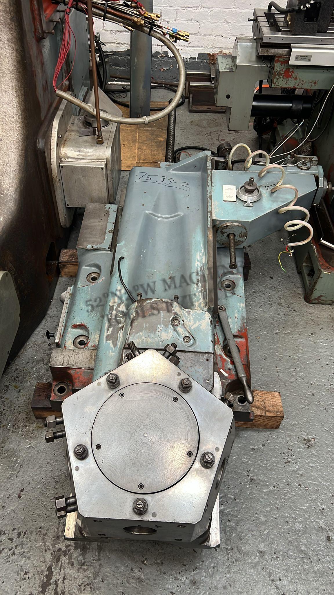 d9