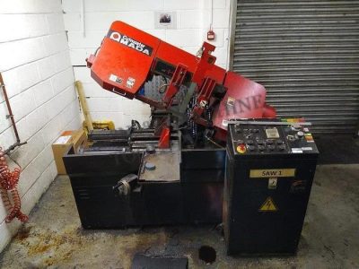 810697